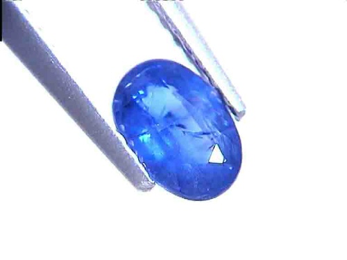 Blauer Saphir aus Thailand im Ovalschliff
