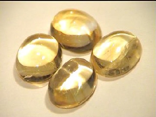 Citrino giallo dall’Africa in cabochon ovale