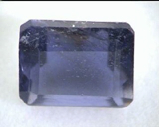 Graublauer Farbwechsel-Iolith aus Afrika in Oktagonform
