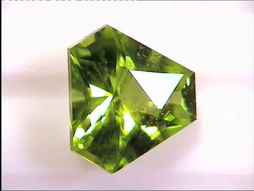 Peridoto verde manzana en forma Fancy de Pakistán