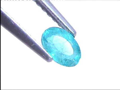 Tourmaline Paraïba ovale bleu-vert néon du Brésil