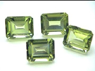 Peridoto verde oliva de Birmania – Octágono