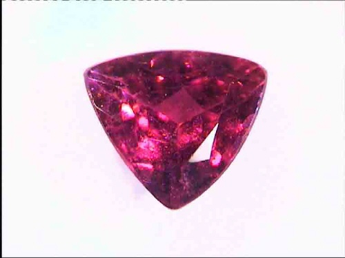 Tourmaline rose du Brésil en taille trilliant
