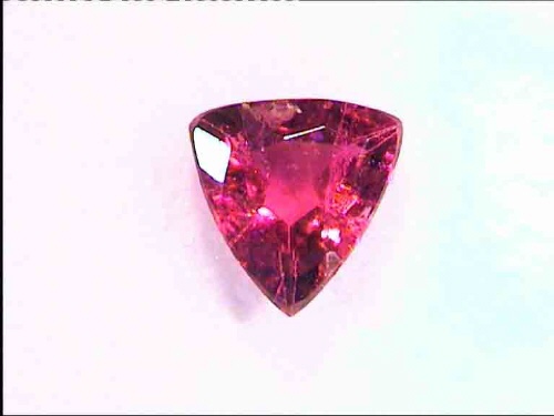 Tourmaline rose du Brésil en taille trilliante