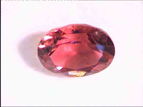Rubellite rouge orangé du Brésil, taille ovale