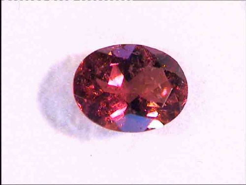 Rubellite brésilienne rouge orangé ovale