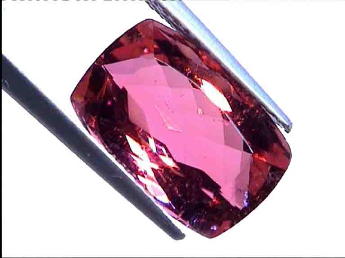 Tourmaline rose clair du Brésil, taille antique