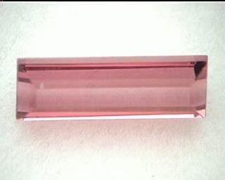 Rubellite d’Afrique, forme baguette