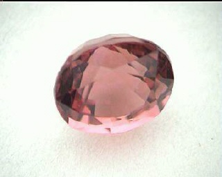 Rubellite africaine ovale rose-rouge