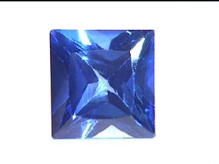 Saphir synthétique bleu bleuet, taille princesse