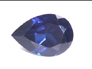 Saphir synthétique bleu bleuet de forme poire