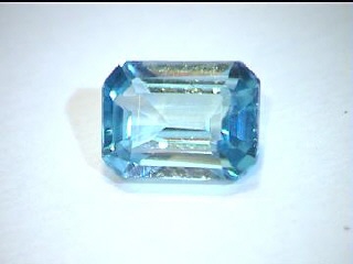 Blauer Zirkon aus Afrika im Achteckschliff