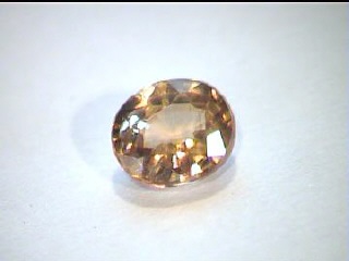 Zircon ovale couleur cognac d’Afrique