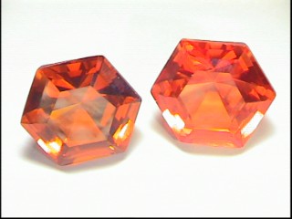 Saphir synthétique couleur padparadscha, forme hexagonale