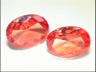 Saphir synthétique Padparadscha ovale