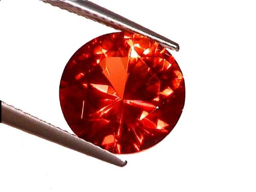 Saphir synthétique orange rond