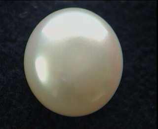Perla blanca de China – redonda con base plana