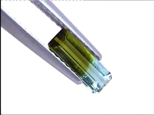 Tourmaline bicolore du Brésil, vert et bleu clair, octogonale