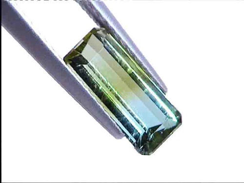 Tourmaline bicolore du Brésil, vert et bleu clair, octogonale