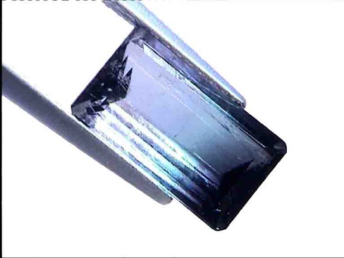 Tourmaline Bicolore Brésilienne Octogonale – Blanc et Vert Foncé