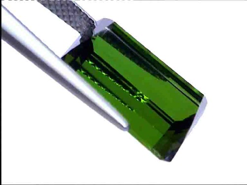 Grüner achteckiger Chrom-Turmalin aus Brasilien