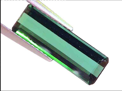 Tourmaline chrome verte octogonale du Brésil
