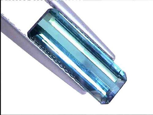 Tourmaline bleue Indicolite octogonale du Brésil